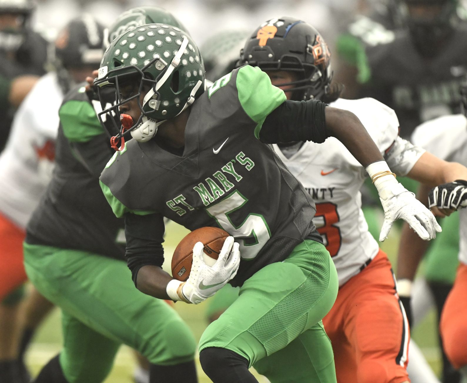 St. Mary’s vs Platte County in Class 4 Missouri state semifinal football game